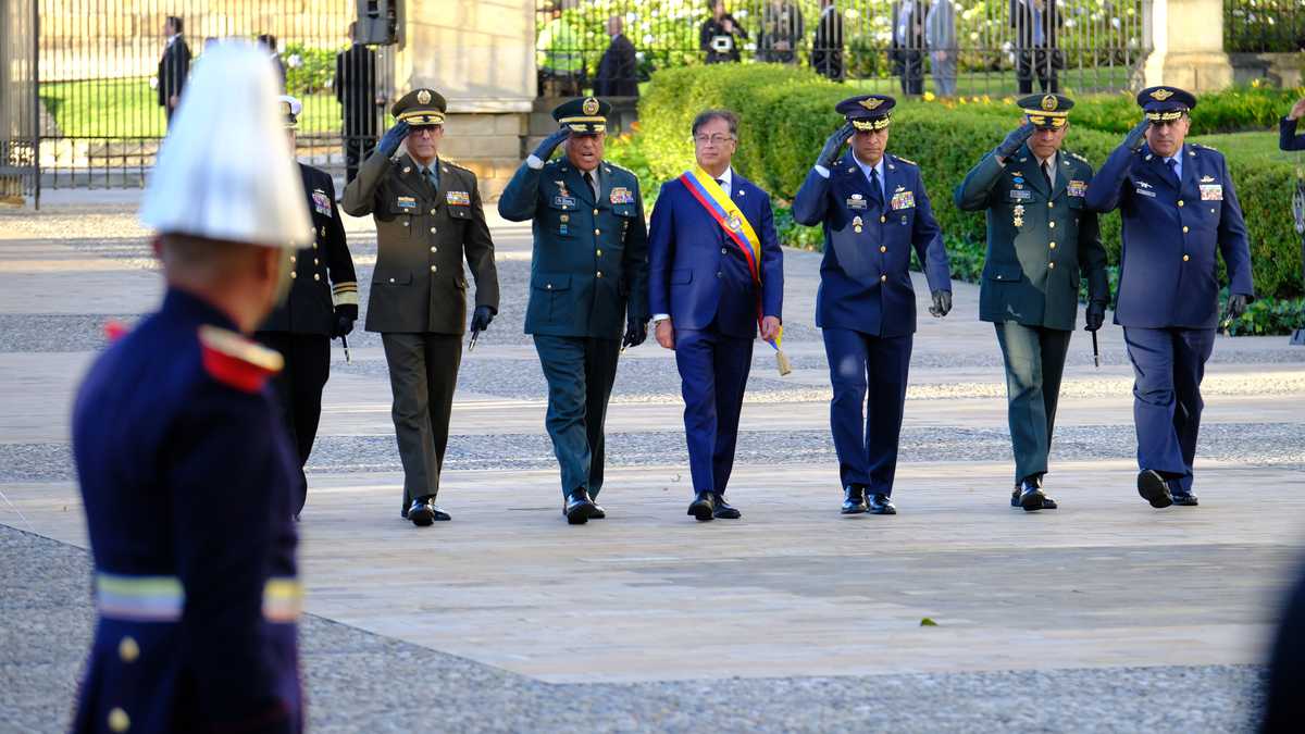 Presidente Gustavo Petro Anuncia La Nueva C Pula Militar