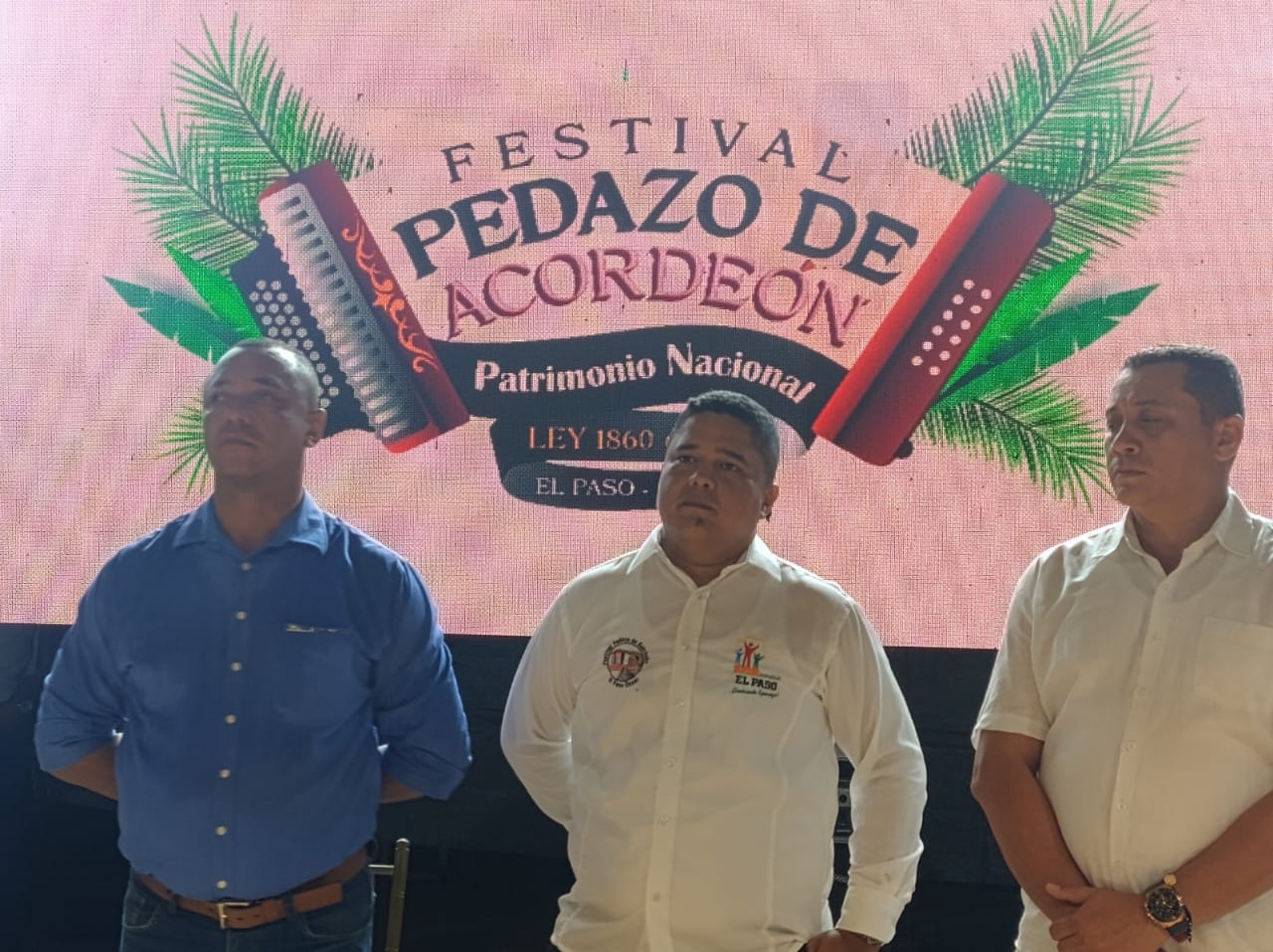 Ya suenan los acordeones en El Paso, inaugurado el Festival Pedazo de  Acordeón -