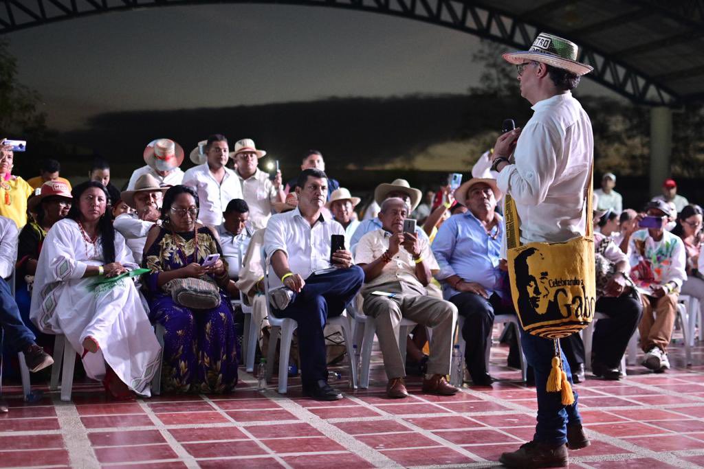 Gobierno entrega 490 hectáreas para el pueblo Kogui y 188 para firmantes de  paz -