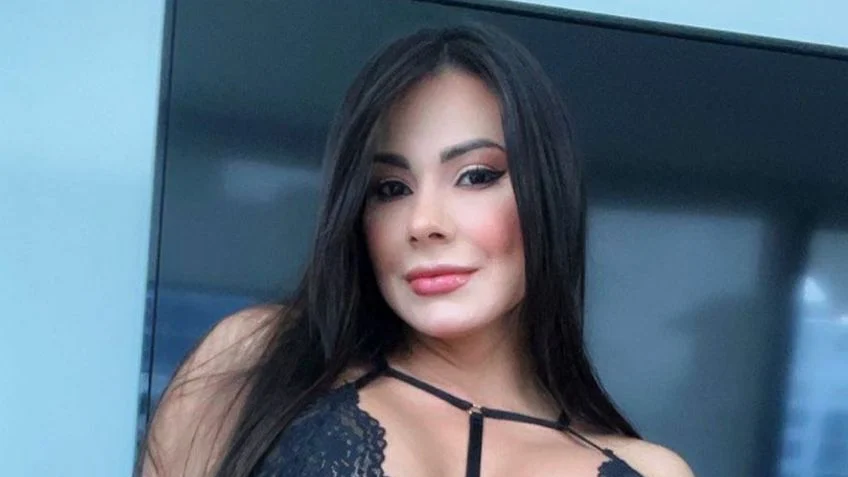 Esperanza Gómez Muestra Su Silueta Perfecta 3084